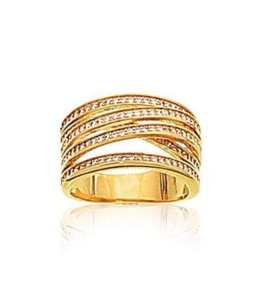 Grosse bague plaqué or anneaux sertis d'oxydes de zirconium 