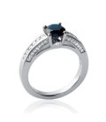 Bague argent zirconium rehaussée d'un saphir