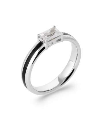Bague bicolore argent laque noire au centre zirconium griffé 