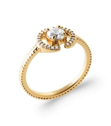 Petite bague plaqué or rehaussée petit solitaire 