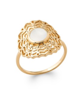 Bague ronde plaqué or dentelle centre pierre de lune 